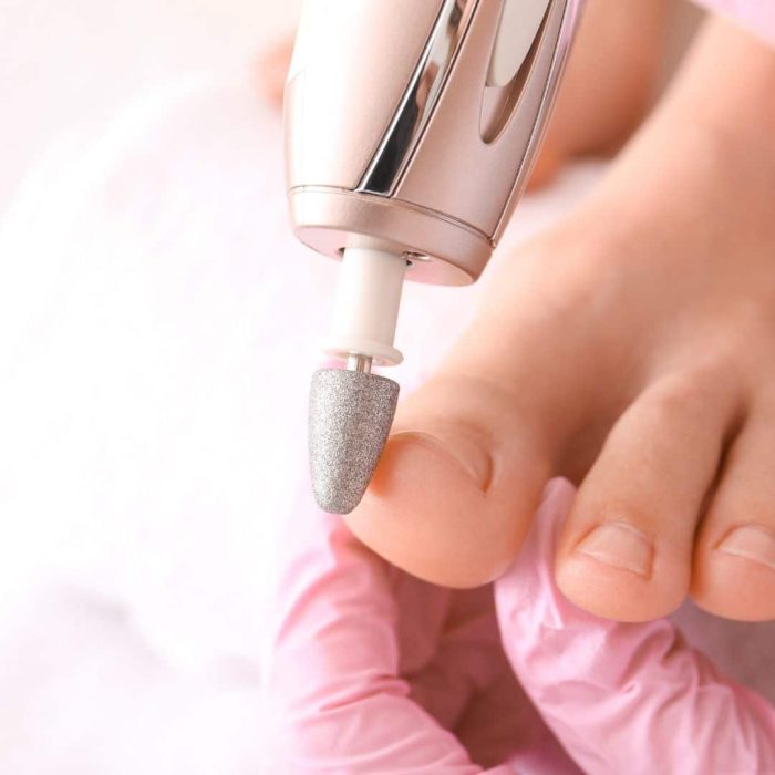 Kit Fresas Brocas + Estuche + Cepillo Torno Uñas Pedicuría - Imagen 3