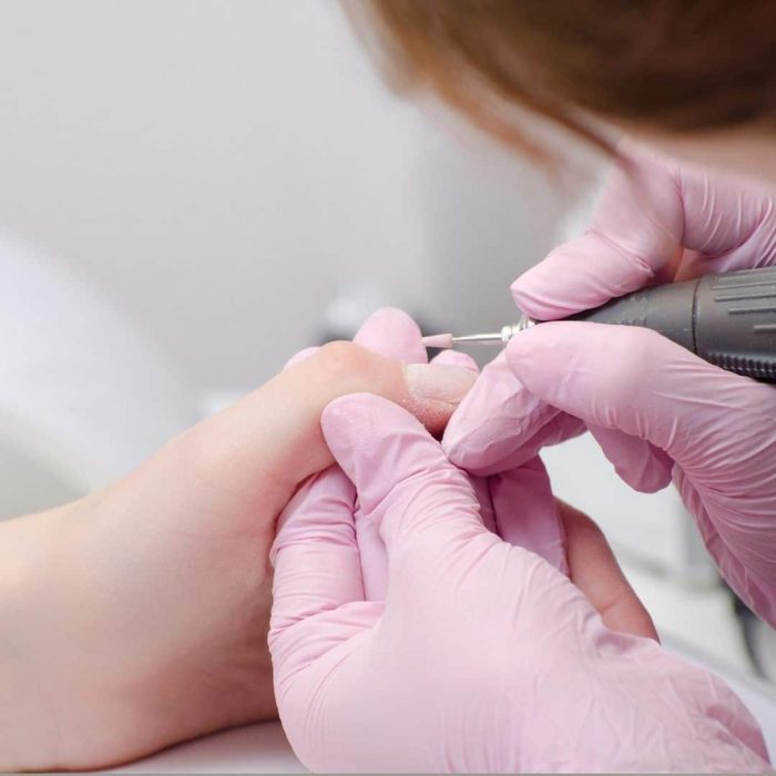 Kit Fresas Brocas + Estuche + Cepillo Torno Uñas Pedicuría - Imagen 4