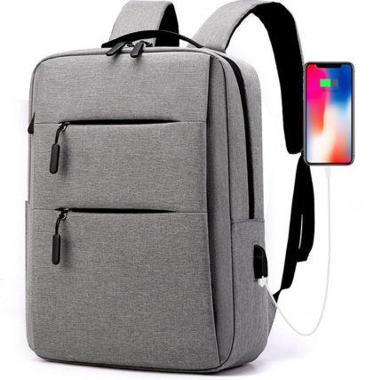 "mochila gris para notebook"
