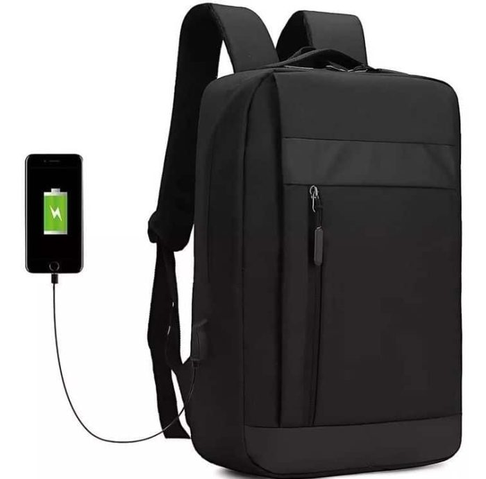 "mochila antirrobo negra elegante y discreta"