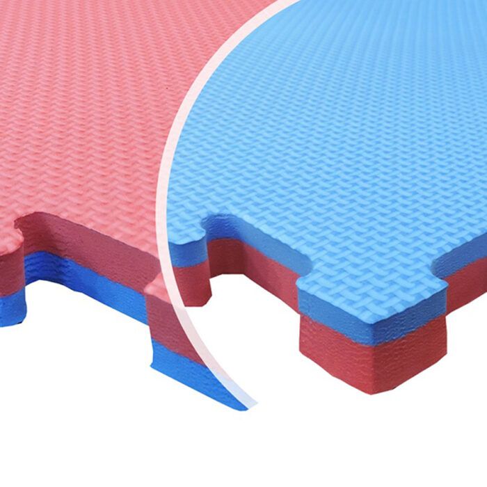 Piso tatami goma EVA encastrable azul y rojo
